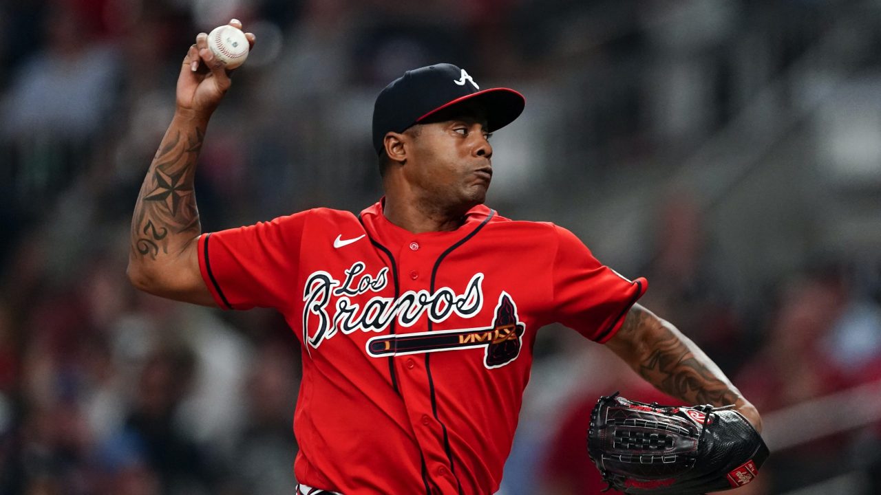 Braves closer Raisel Iglesias headed to IL with inflamed shoulder - NBC  Sports