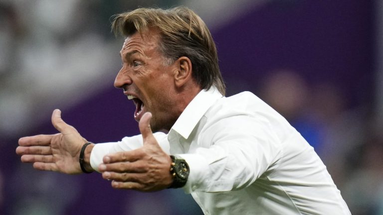 Saudi Arabia's head coach Herve Renard shouts during the World Cup group C soccer match between Saudi Arabia and Mexico, at the Lusail Stadium in Lusail, Qatar, Wednesday, Nov. 30, 2022. (Manu Fernandez/AP)