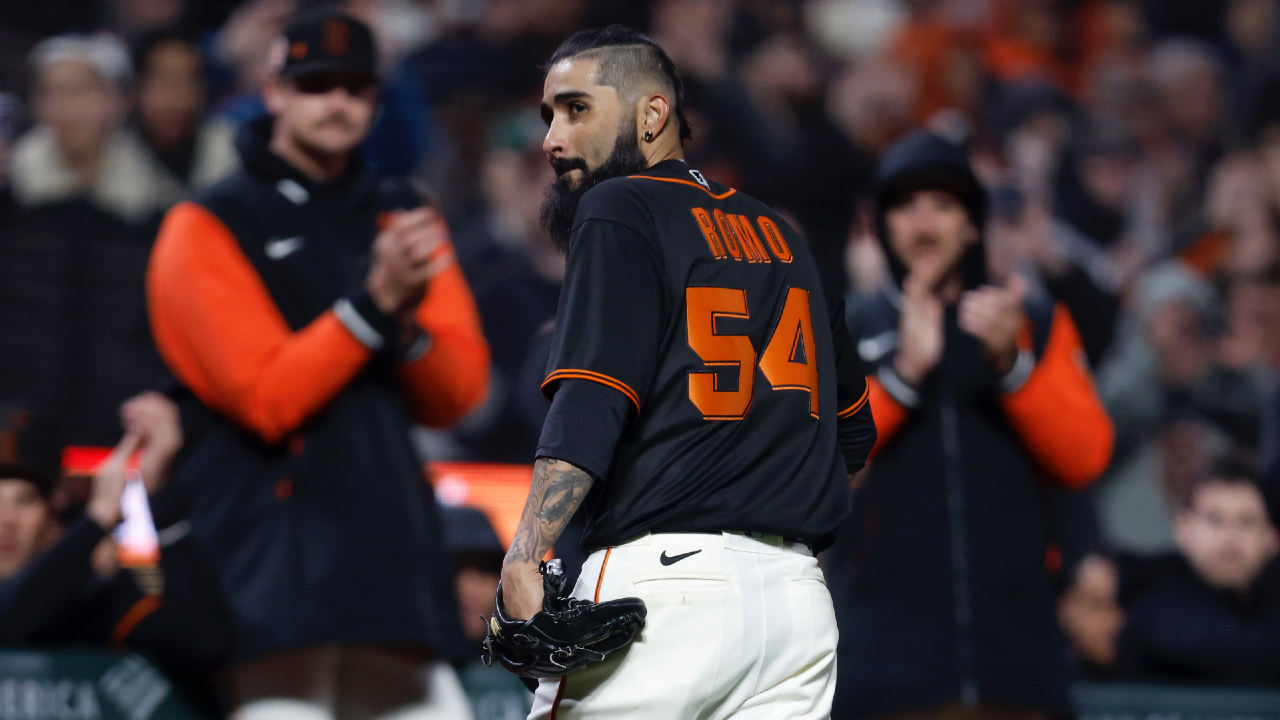 Sergio Romo retires as Giant after pitching one final time - The San Diego  Union-Tribune