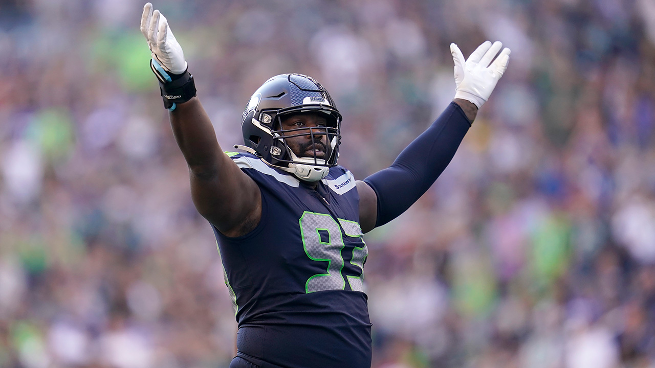 Seahawks save cap space with release of Harris, Jefferson