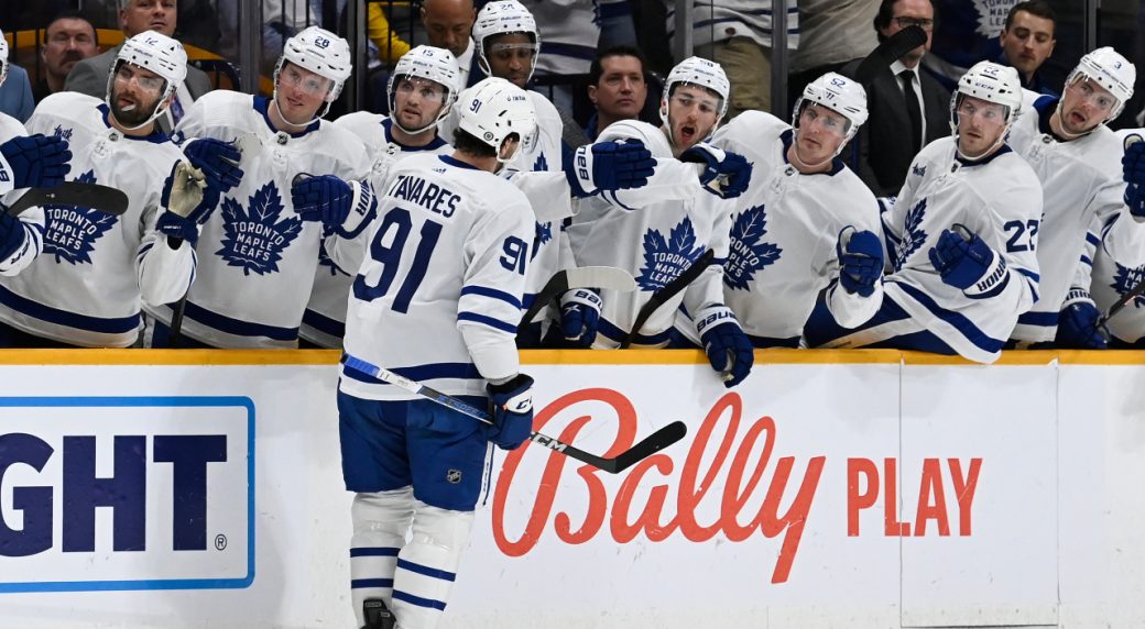 Tavares gives Maple Leafs a bit of everything to close out road trip with win