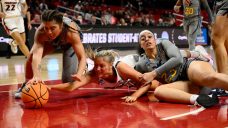 Women&#8217;s March Madness Roundup: South Carolina rolls in tournament opener