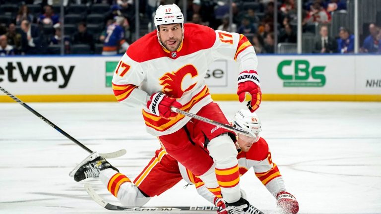 Calgary Flames left wing Milan Lucic (17) skates during the first period of an NHL hockey game against the New York Islanders, Monday, Nov. 7, 2022, in Elmont, N.Y. (Julia Nikhinson/AP)