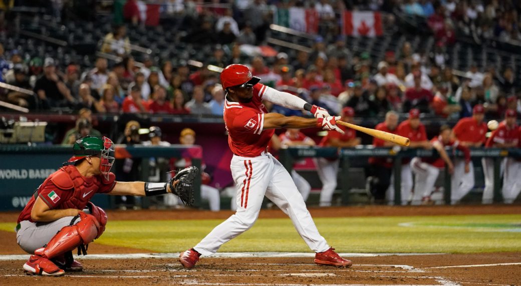 Toronto Blue Jays Unveil 2012 Canada Day Jerseys