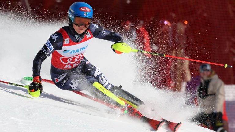 United States' Mikaela Shiffrin speeds down the course during an alpine ski, women's World Cup slalom, in Are, Sweden, Saturday, March 11, 2023. (Alessandro Trovati/AP)