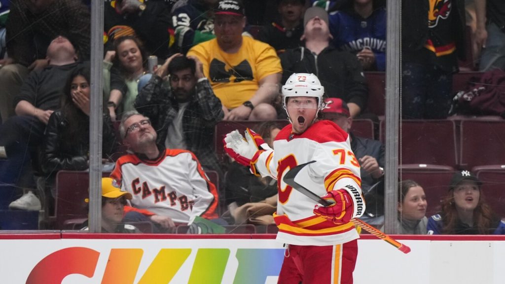 Corey Perry taunting the crowd by putting a puck in Toronto's