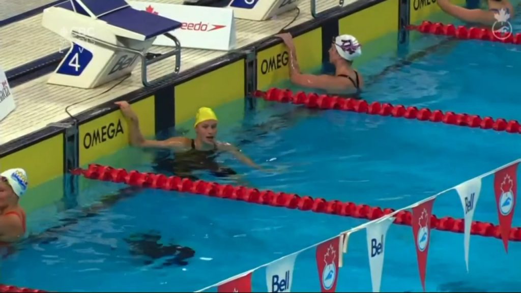 Summer McIntosh sets world record in women s 400m Individual Medley