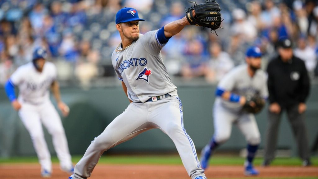 Jose Berrios bounces back in series-opening win over the Nationals - Bring  Me The News