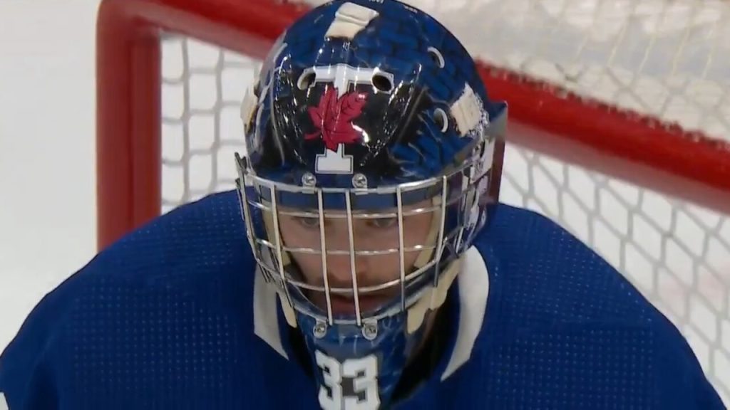 Max Domi gave noted Torontonian Drake a Montreal Canadiens jersey