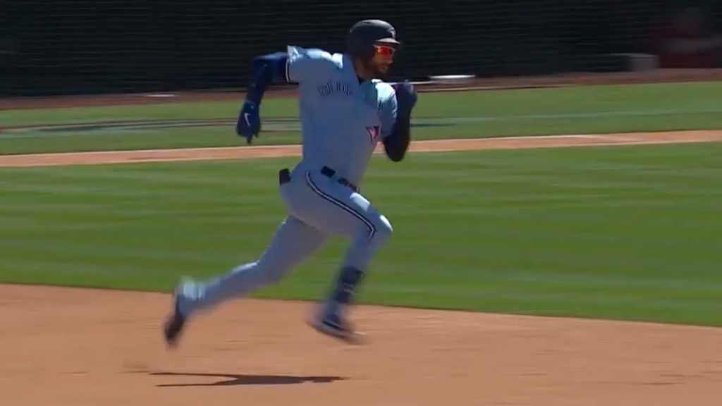 Kevin Kiermaier goes all out for another SPECTACULAR catch! 