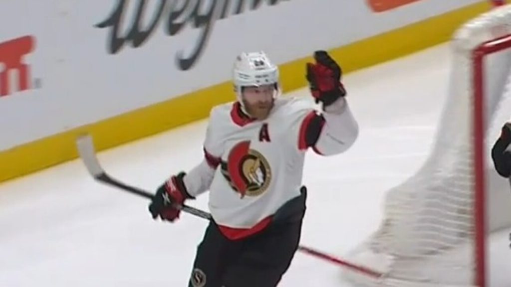 GOTTA SEE IT: Claude Giroux Scores His First Goal With The Panthers 