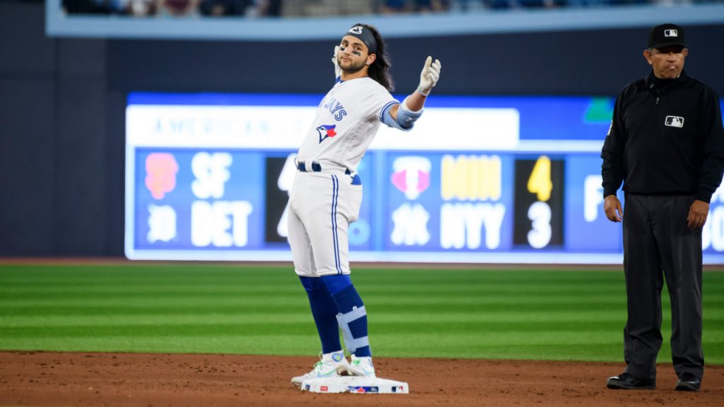 Blue Jays snap Yankees' win streak behind Bo Bichette, Marcus