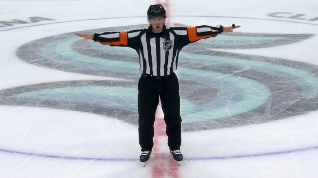 Devils fans launch beer cans on ice after NHL referees call back third New  Jersey goal