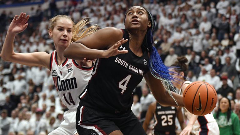 South Carolina's Aliyah Boston (4) drives to the basket as UConn's Dorka Juhasz (14) defends in the second half of an NCAA college basketball game, Sunday, Feb. 5, 2023, in Hartford, Conn. (Jessica Hill/AP)