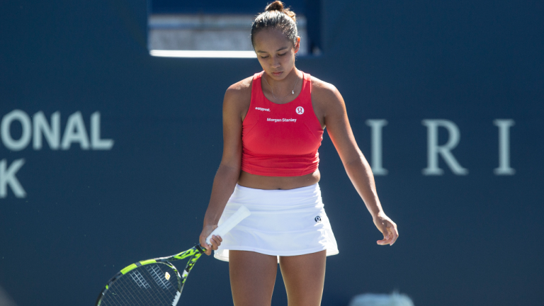 Leylah Fernandez reacts during her match against Beatriz Haddad Maia in National Bank Open tennis action in Toronto, Wednesday, August 10, 2022. (Chris Young/CP)