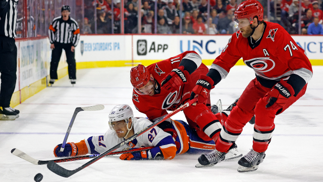 Hurricanes' Sebastian Aho bloodied as Islanders score off