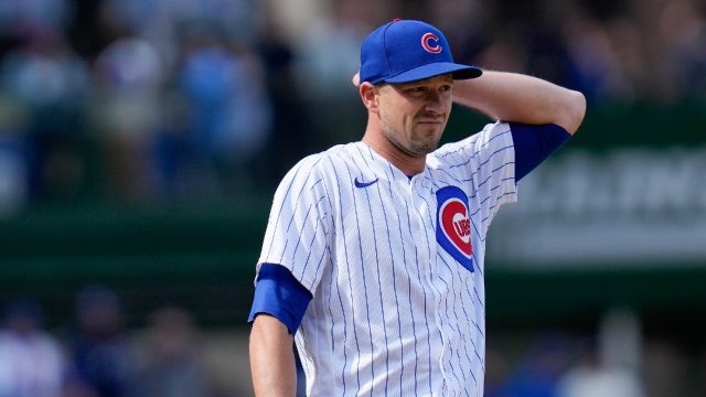 WATCH: Cubs starter Drew Smyly loses perfect game vs. Dodgers in