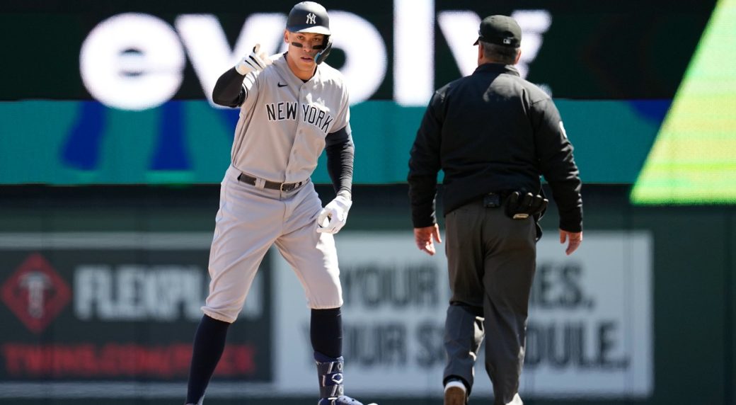 Dodgers News: Victor Gonzalez Shows Off Massive Weight Loss
