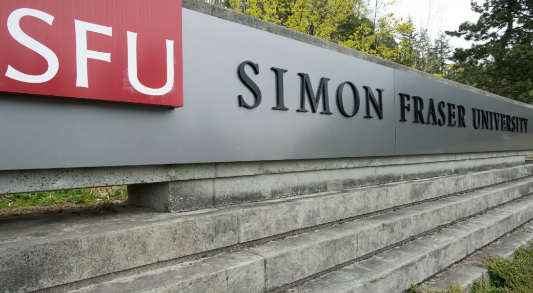 Die Simon Fraser University stellt einen Anwalt ein, nachdem