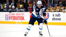 Jets&#8217; Mark Scheifele suffers lower-body injury vs. Blackhawks