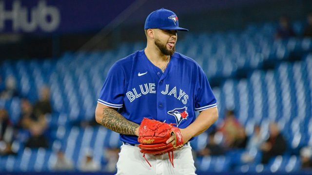 Reinvigorated Yusei Kikuchi fans nine in Blue Jays' win over Rays