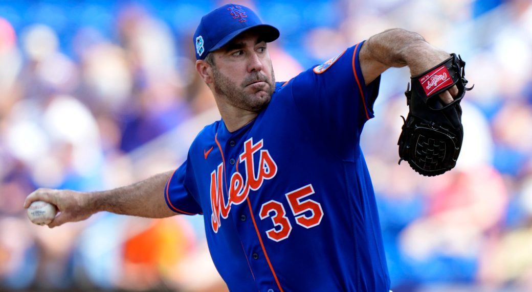 Justin Verlander is introduced as a New York Met