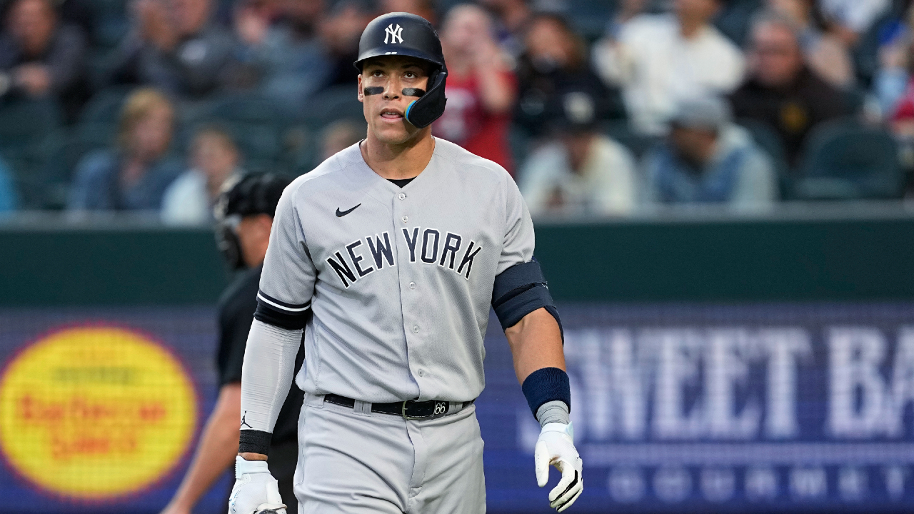 New York Yankee Roger Maris swing at ball in fourth inning of game