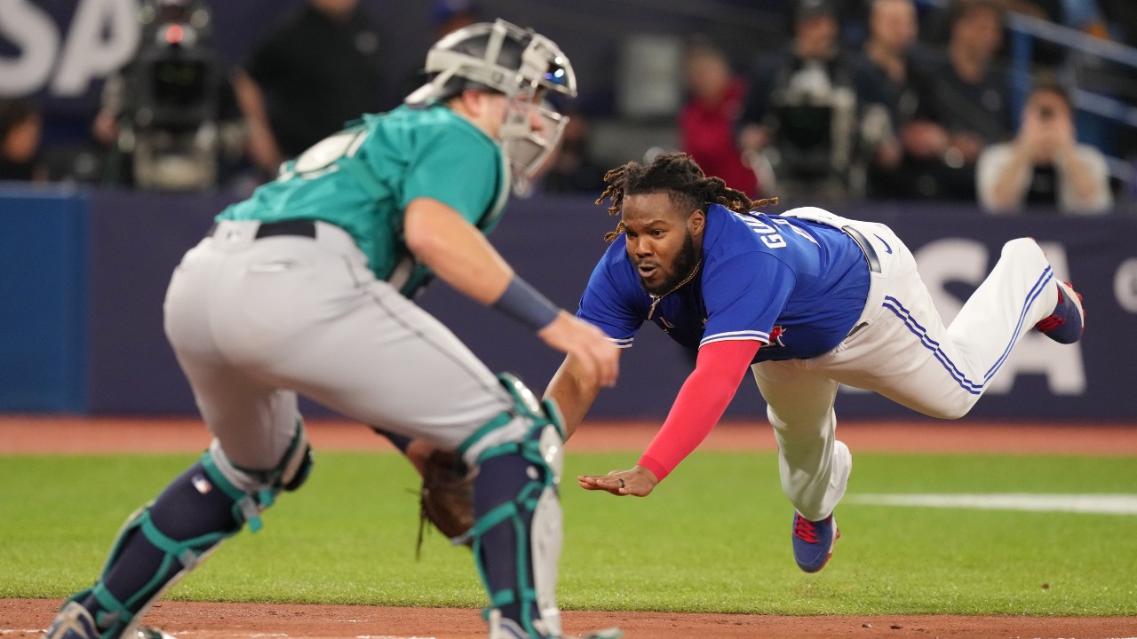 Julio Rodriguez, Eugenio Suarez unite to send Mariners to wild walkoff win  over Braves, Mariners