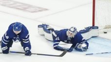 Maple Leafs can&#8217;t finish off Lightning, must return to Tampa for Game 6