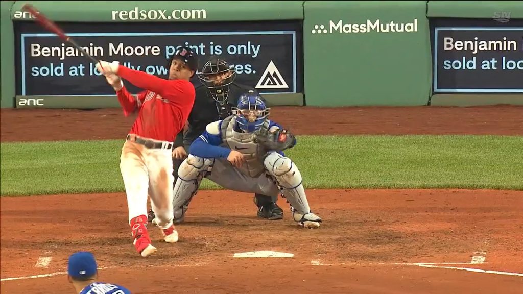 Rookie Enmanuel Valdez hits home run with family at Fenway