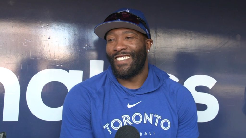 New Era Toronto Blue Jays cap got flamed so bad it was pulled out