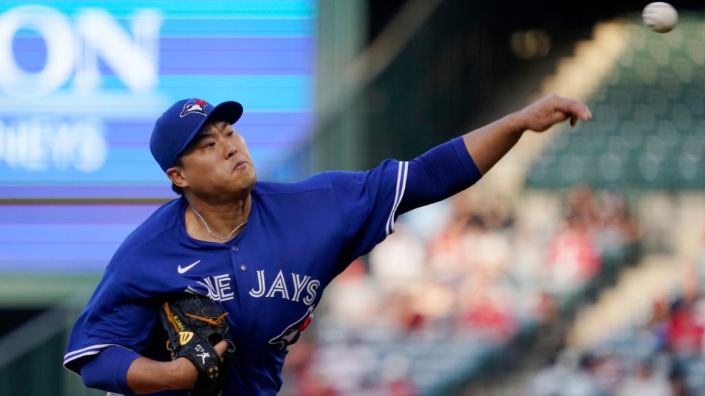 Hyun Jin Ryu shines as Toronto Blue Jays blank Texas Rangers in