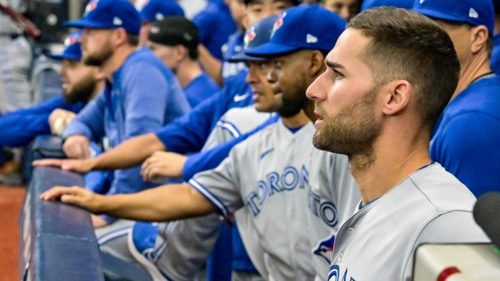 Blue Jays shore up depth with signing of Kevin Kiermaier
