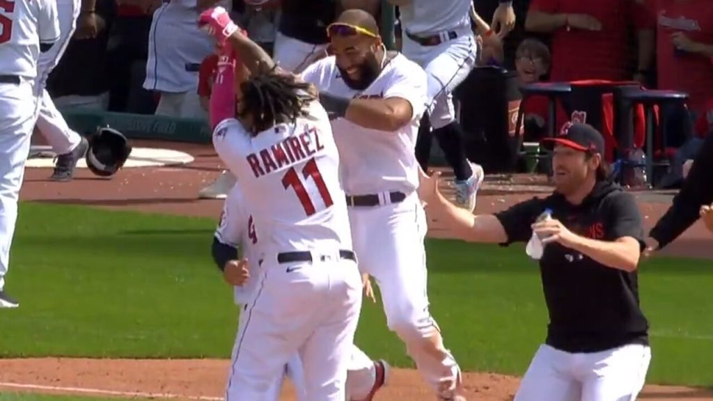 José Ramírez double walkoff over St. Louis Cardinals