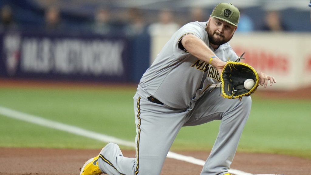 Rowdy Tellez happy to be with Brewers after trade, is NLDS Game 1 hero