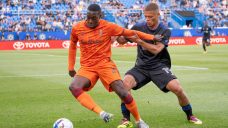 Canadian defender Zorhan Bassong signs with Sporting Kansas City