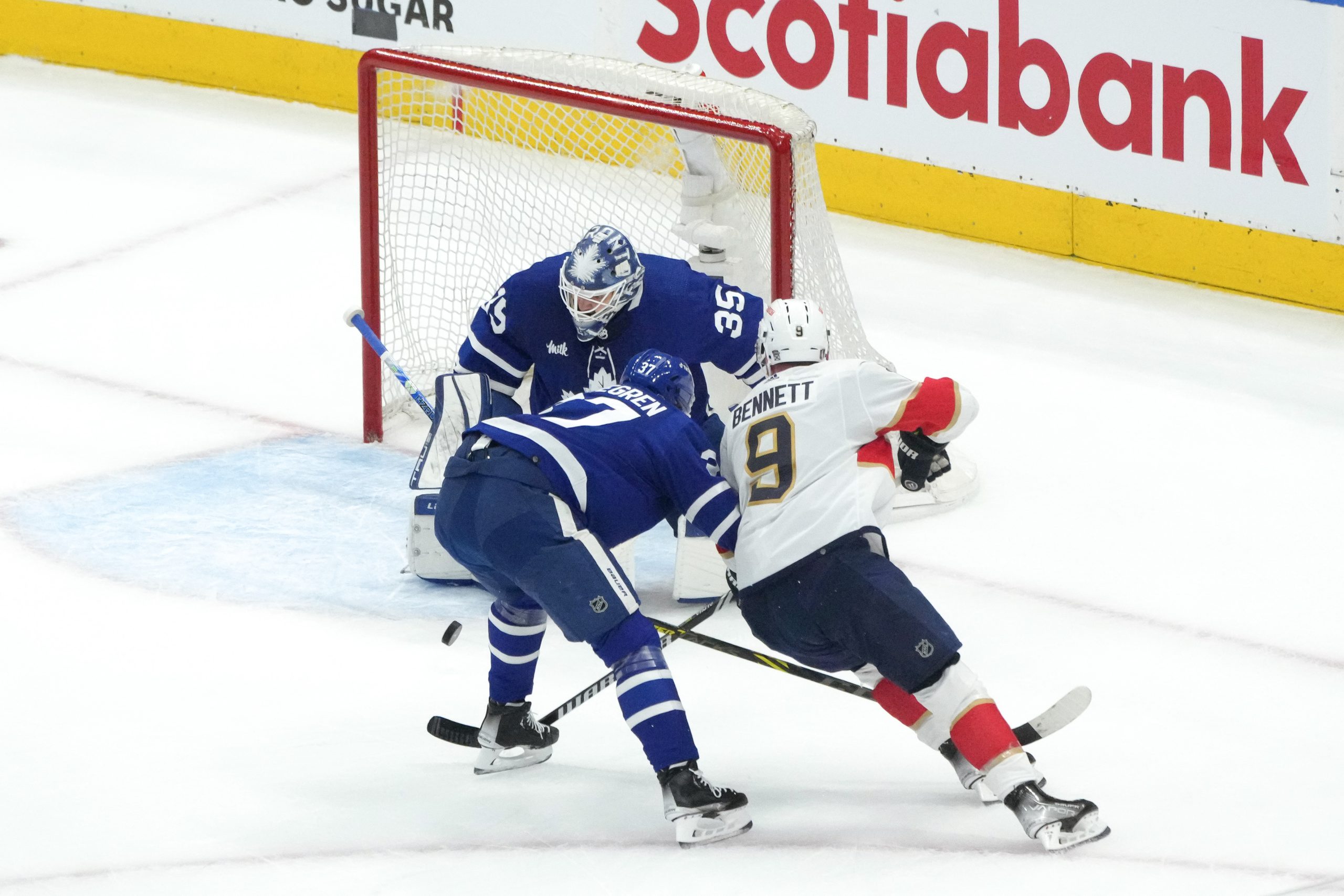 Panthers' Bennett fined for cross-check on Maple Leafs' Bunting