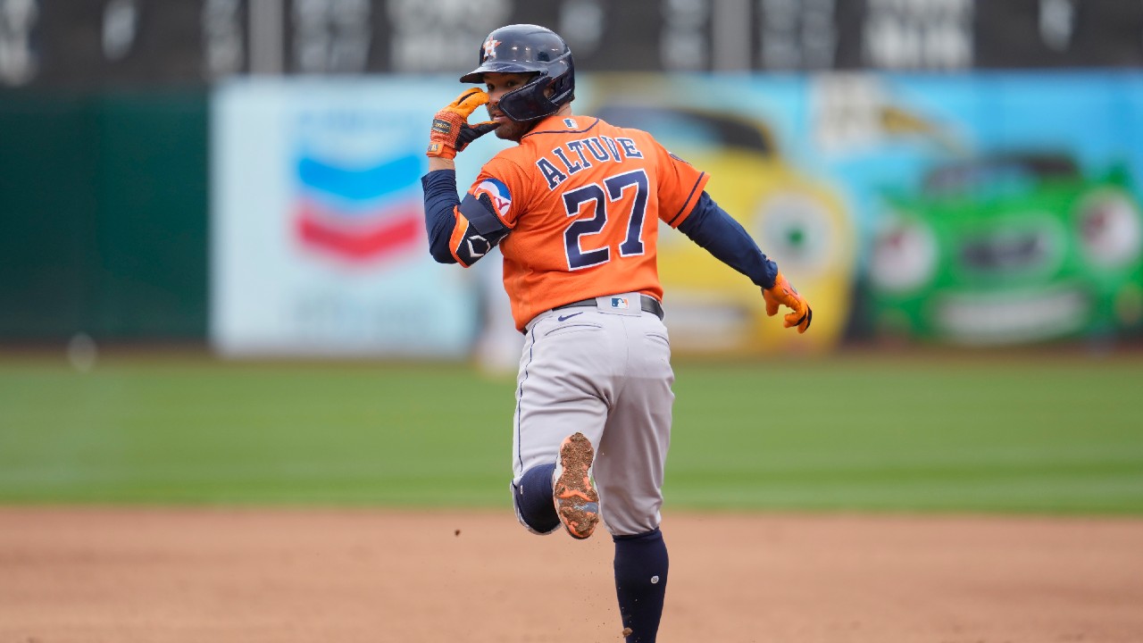 Jose Abreu hits 1st grand slam with Houston, adds 3-run home run as Astros  sweep Texas Rangers - ABC13 Houston