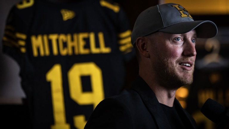 Hamilton Tiger-Cats quarterback Bo Levi Mitchell speaks at a press conference in Hamilton. (CP)
