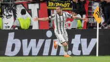 Juventus scores late to salvage draw with Sevilla in Europa League semis