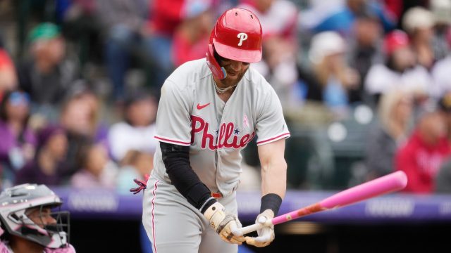 Kyle Schwarber homers, Bryce Harper ejected but Phillies fall to Pirates  3-2, Tampa Bay Buccaneers