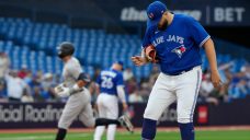 Struggling Manoah lacks control as Blue Jays drop opener to Yankees