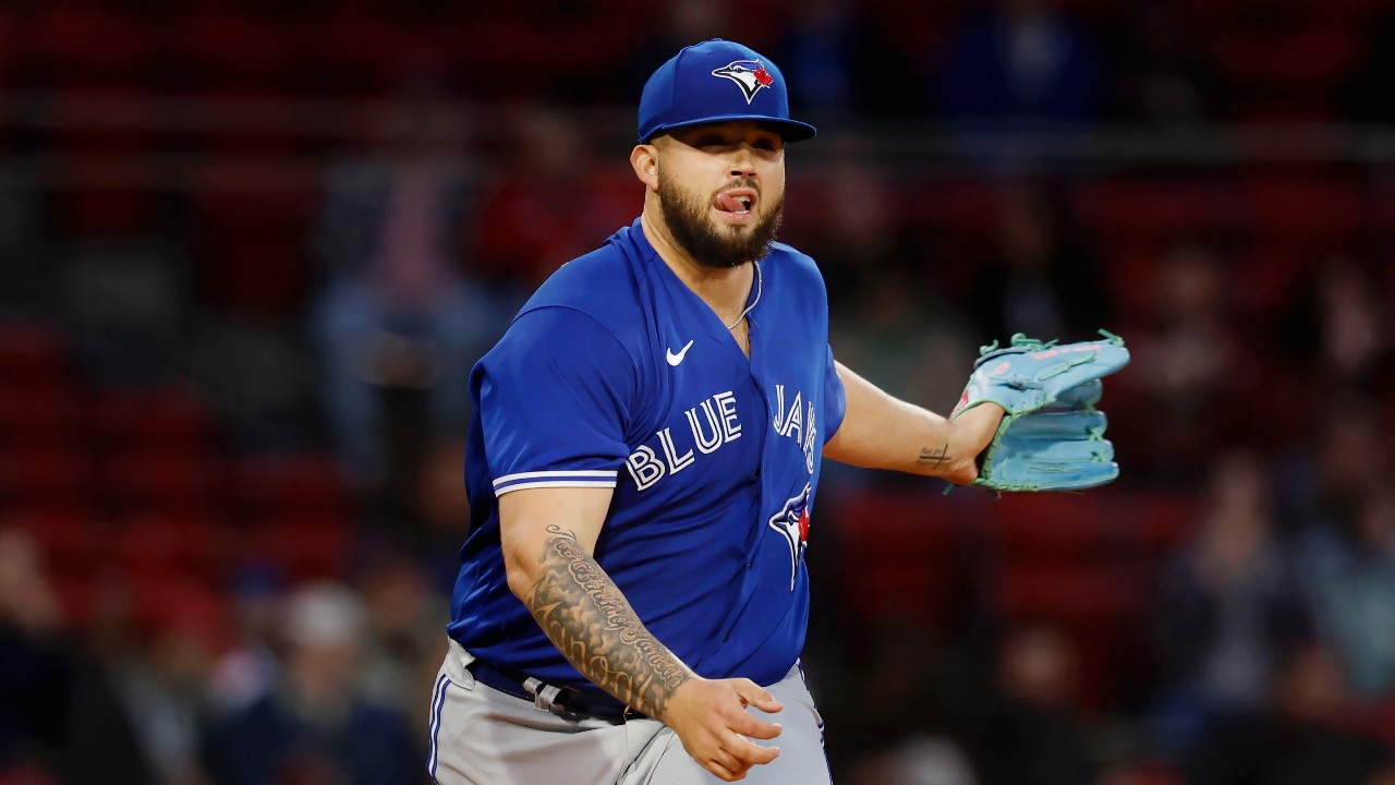 Blue Jays rough up Sandy Alcantara in 6-3 win over Marlins