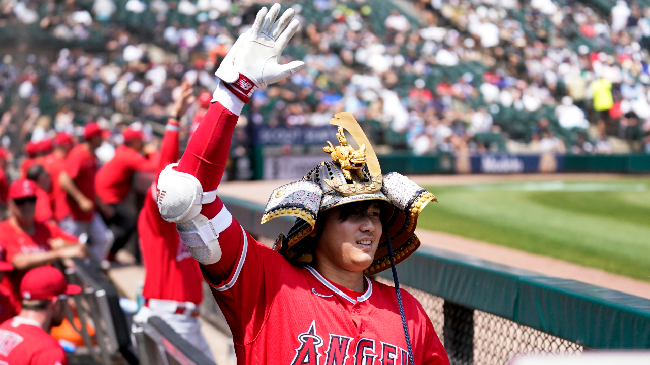 MLB roundup: Shohei Ohtani hits two homers, fans 10