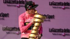 Roglic raises the Giro d&#8217;Italia trophy in Rome; Cavendish wins final stage