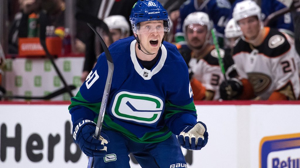 Canucks: Rick Tocchet dishes on Elias Pettersson contract situation