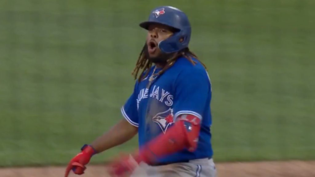 Blue Jays vs. Reds highlight: Vlad Guerrero Jr. pulls of