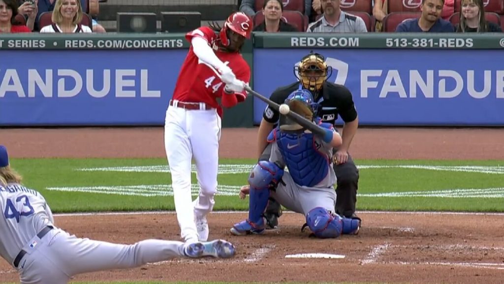 Cincinnati Reds rookie Elly De La Cruz homers after umpires had him remove  knob piece from bat