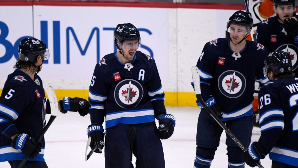 Scheifele shoots… scores big number: Jets centre has a blast at Players Cup  – Winnipeg Free Press