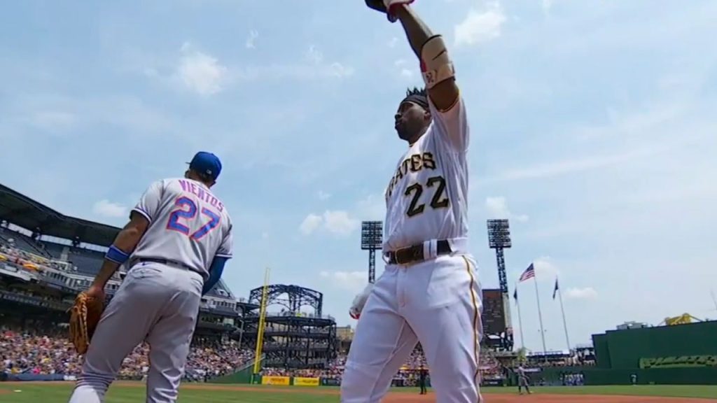 Andrew McCutchen reconnects with Pirates fans, discusses how much he missed  Pittsburgh